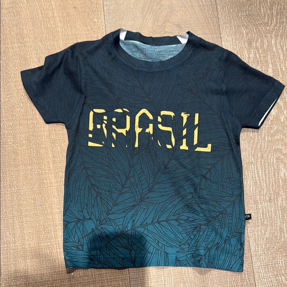 Brasil Graphic Tee in Black and Yellow